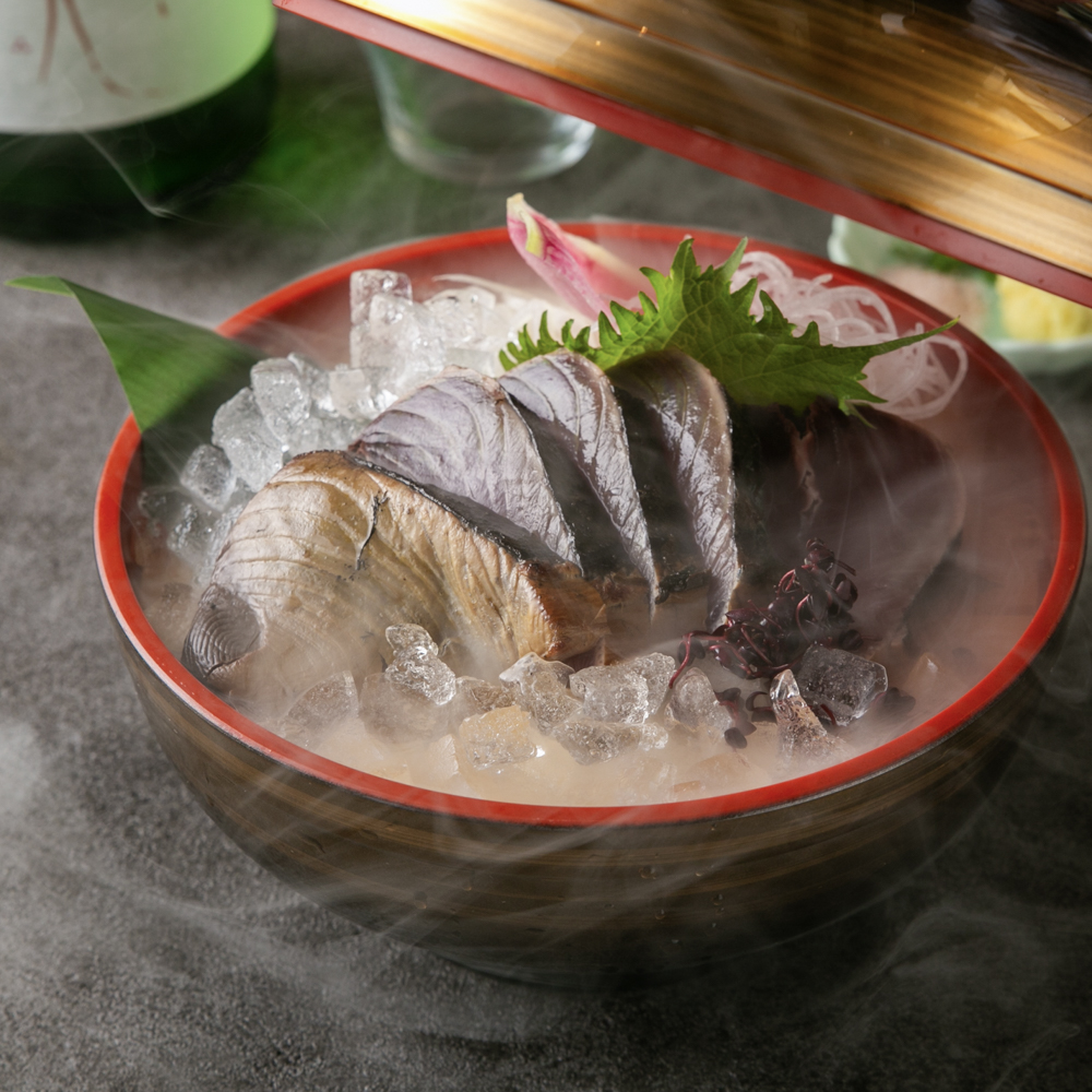 藁薫香まとった鰹의 두드리는